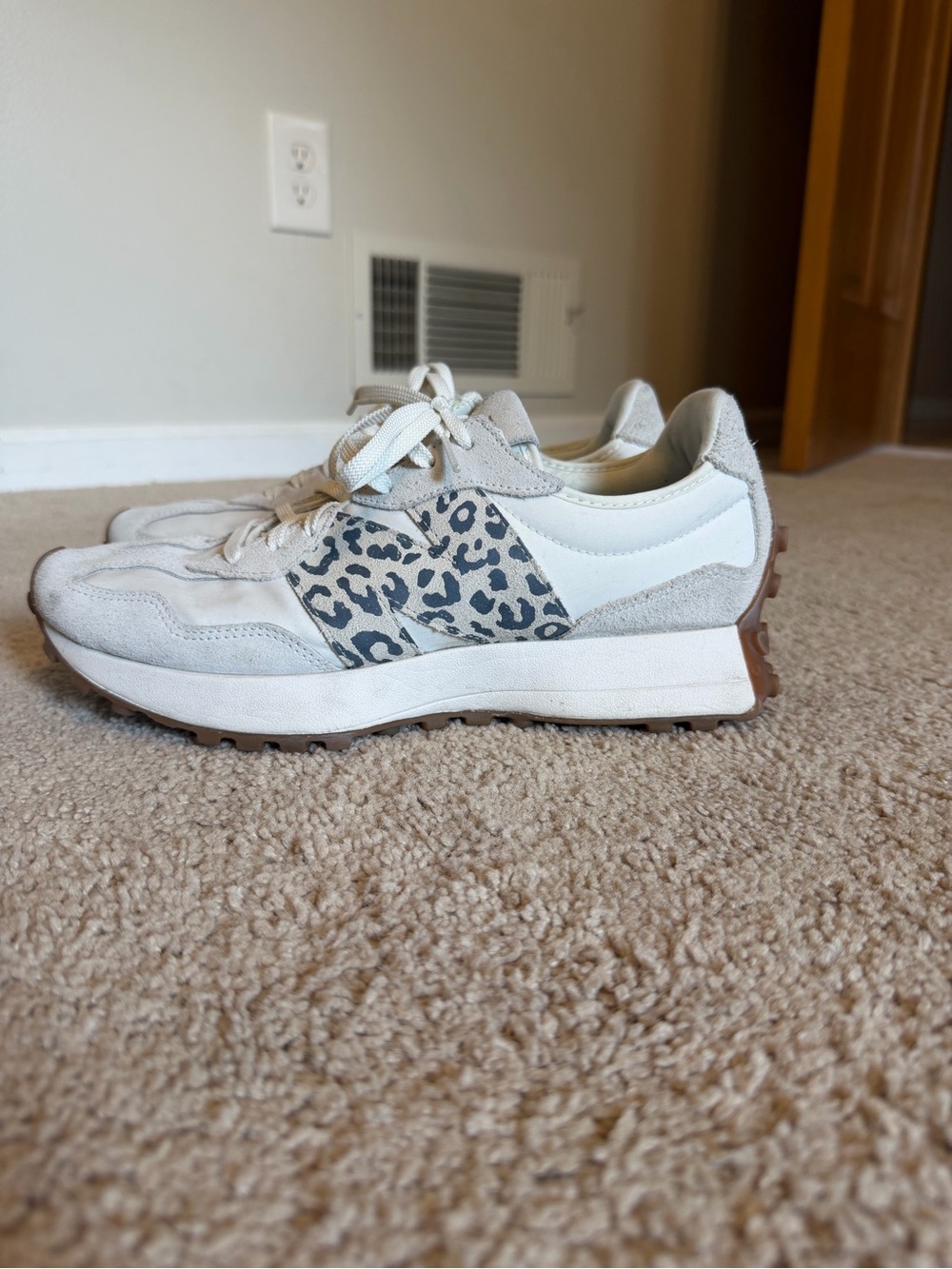 New Balance 327 Neutral Leopard Accent Women's Running Sneakers 10M
